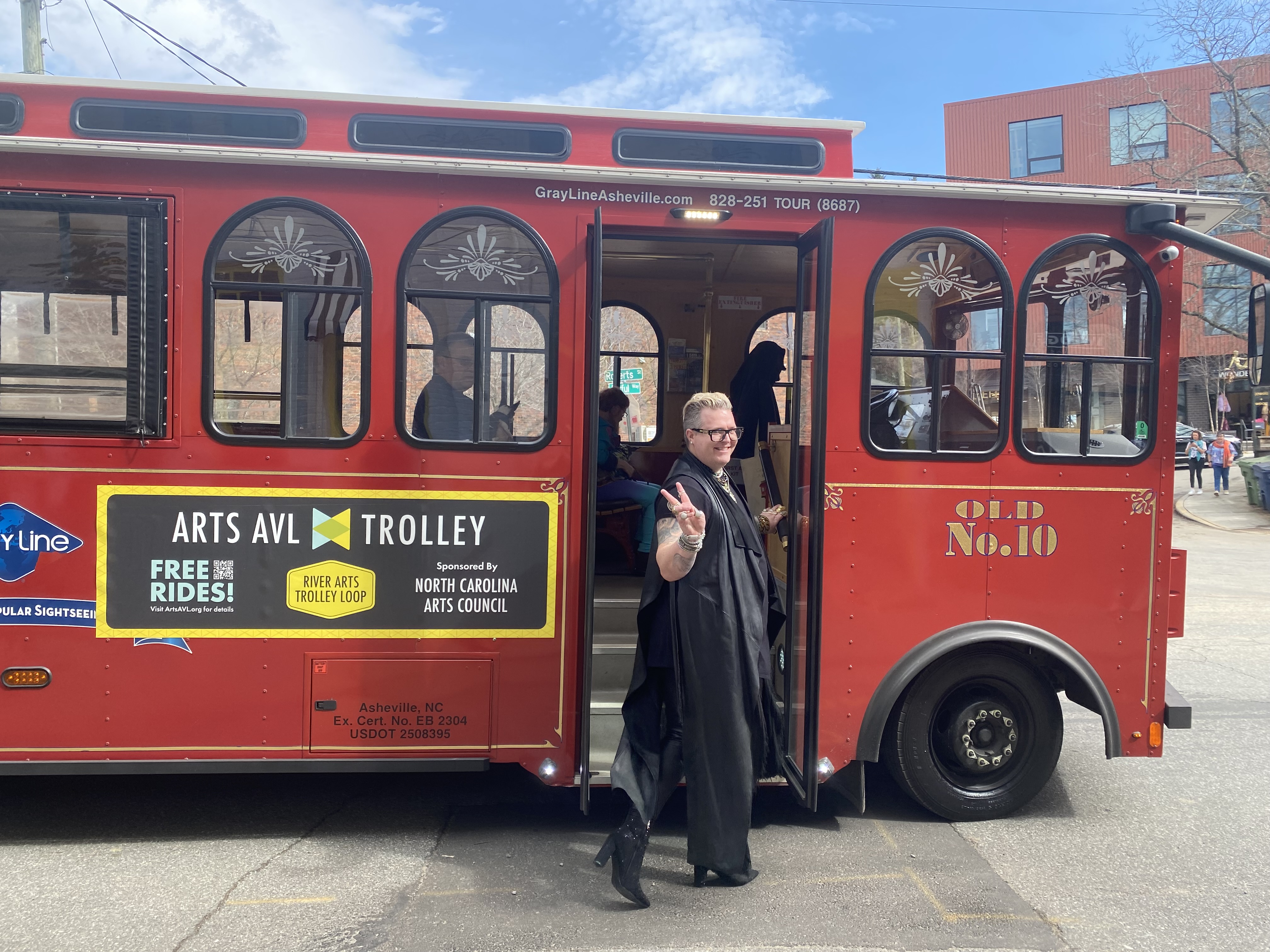 ArtsAVL Trolley