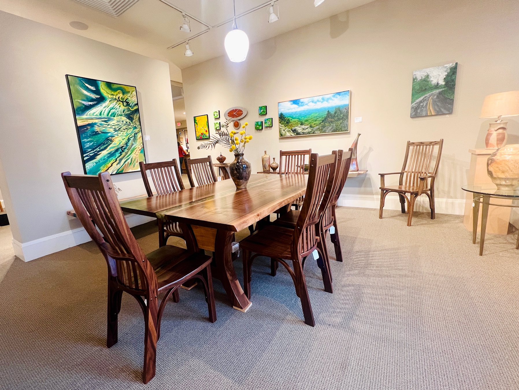 Downtown Asheville Tour photo courtesy of the Downtown Arts District